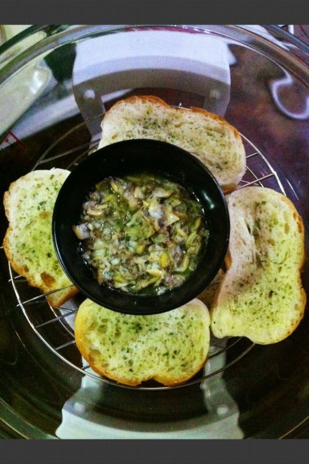 MyHome Convection Oven Garlic Breads with Baby Clams หอยลายกับขนม